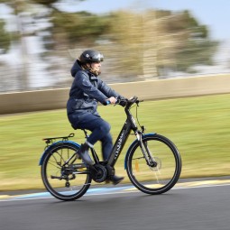 Velo electrique Neomouv ELAIA 2 NG - 24H Noir